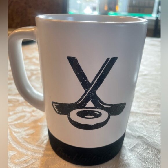 Tim Horton’s White Hockey Puck Bottom Large 18oz Mug - Picture 2 of 7